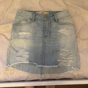 Woman’s size 23 ripped Jean skirt